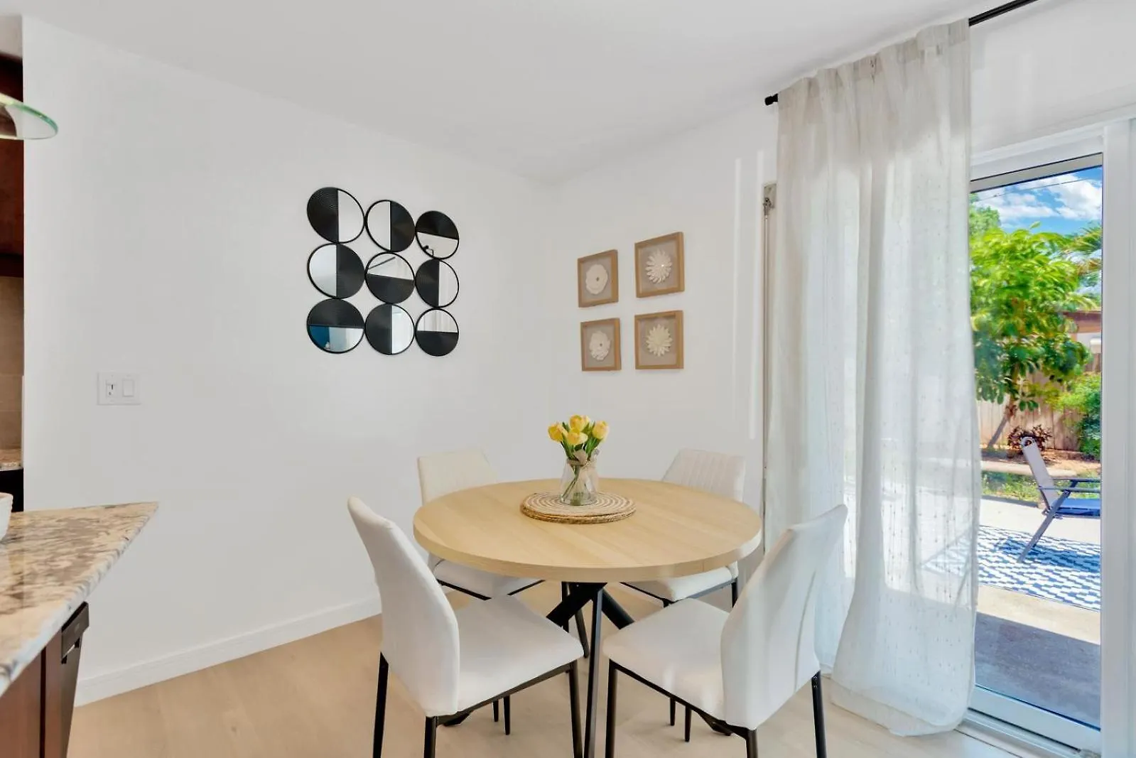 The Modern Palms Few Mins From Downtown Tampa Ybor City Holiday home