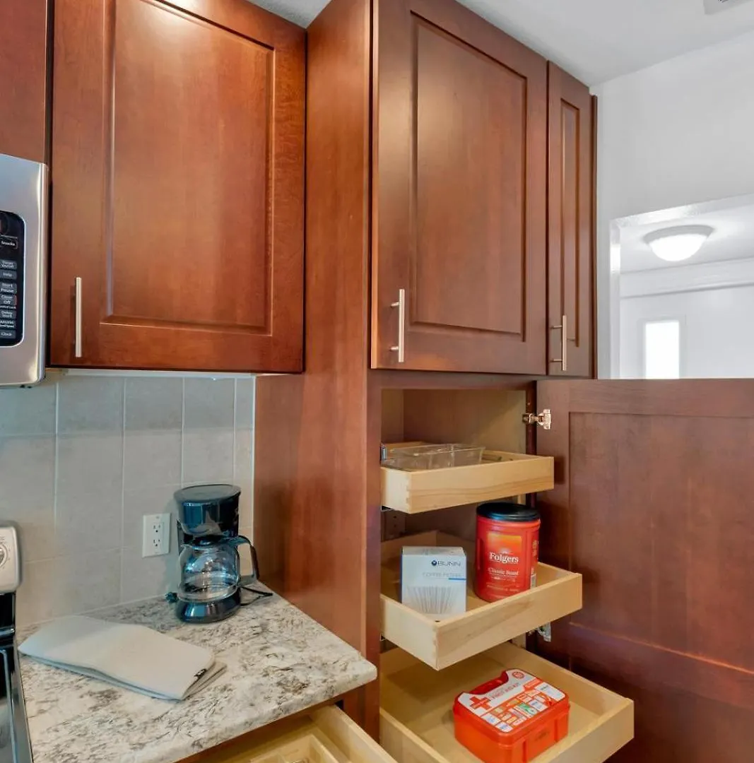 The Modern Palms Few Mins From Downtown Tampa Ybor City Holiday home