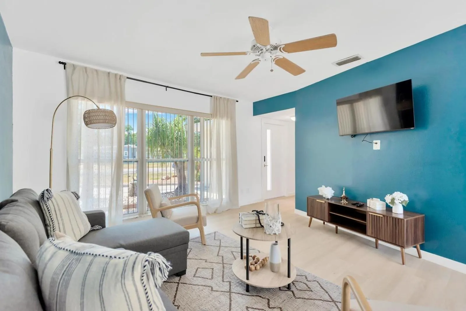 The Modern Palms Few Mins From Downtown Tampa Ybor City 0*,  United States
